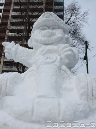 Illustration for article titled Truly Nerdy Snow Sculptures